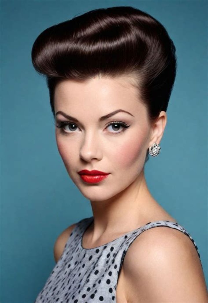 50s Hair Style for Long Hair: Timeless Elegance and Glamour