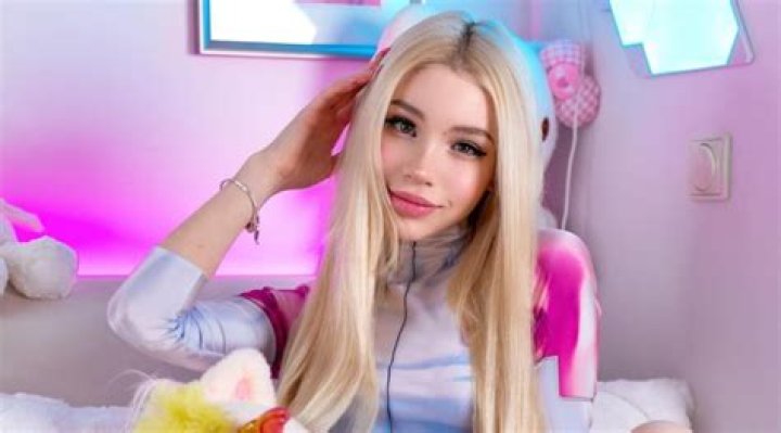 A Comprehensive Insight into Alice Delish: The Rising Star of Adult Entertainment