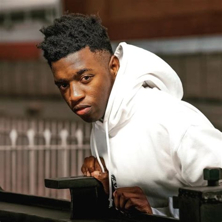 Akil The MC Young: Rising Hip-Hop Star and Lyrical Master