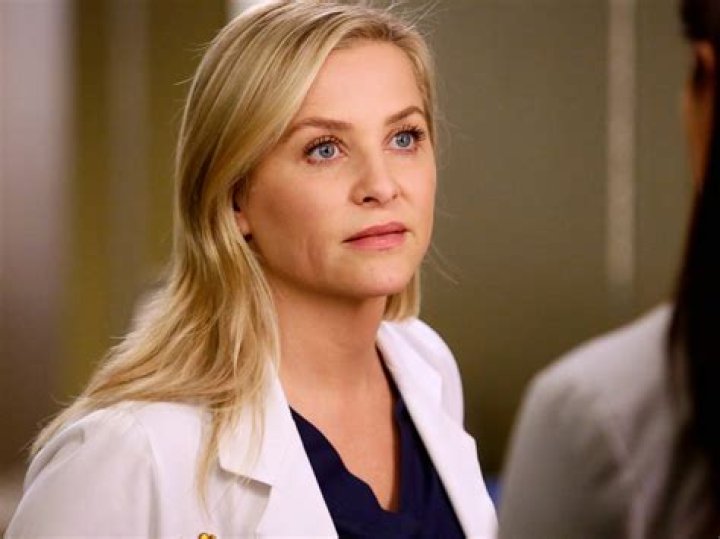 Amazing TV Shows Featuring Arizona Robbins
