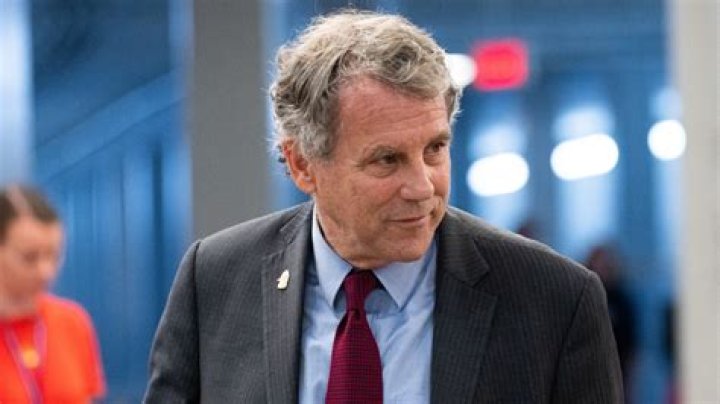Analyzing Sherrod Brown's Financial Standing: Net Worth 2024
