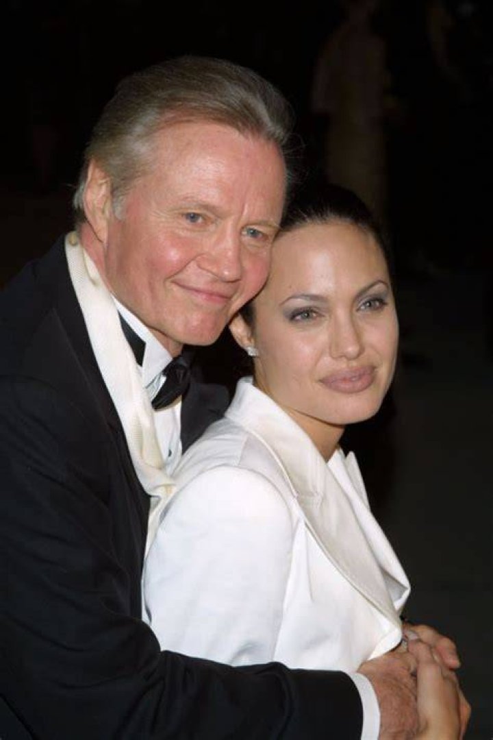 Angelina Jolie's Dad: A Deep Dive into Jon Voight's Life and Legacy