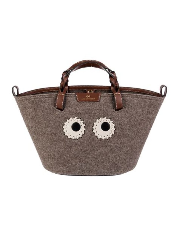 Anya Hindmarch Vintage Bags: A Timeless Blend of Elegance and Craftsmanship