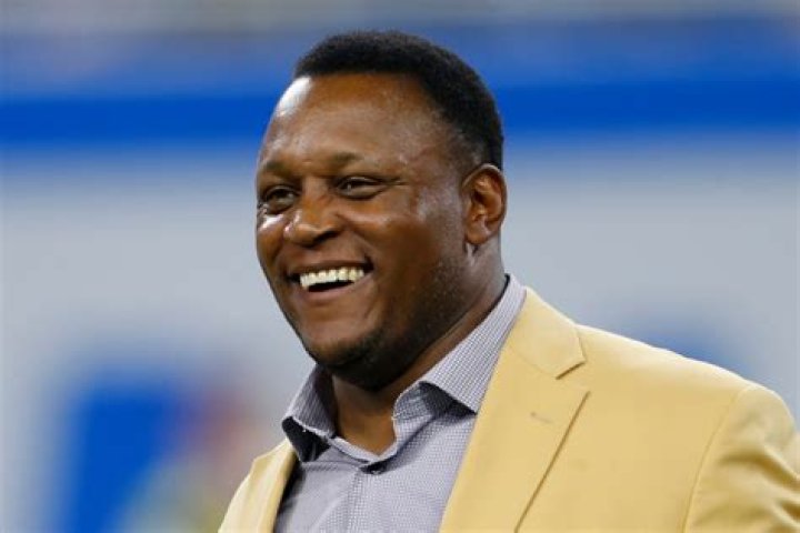 Barry Sanders Net Worth 2023: Exploring the Legacy of an NFL Legend