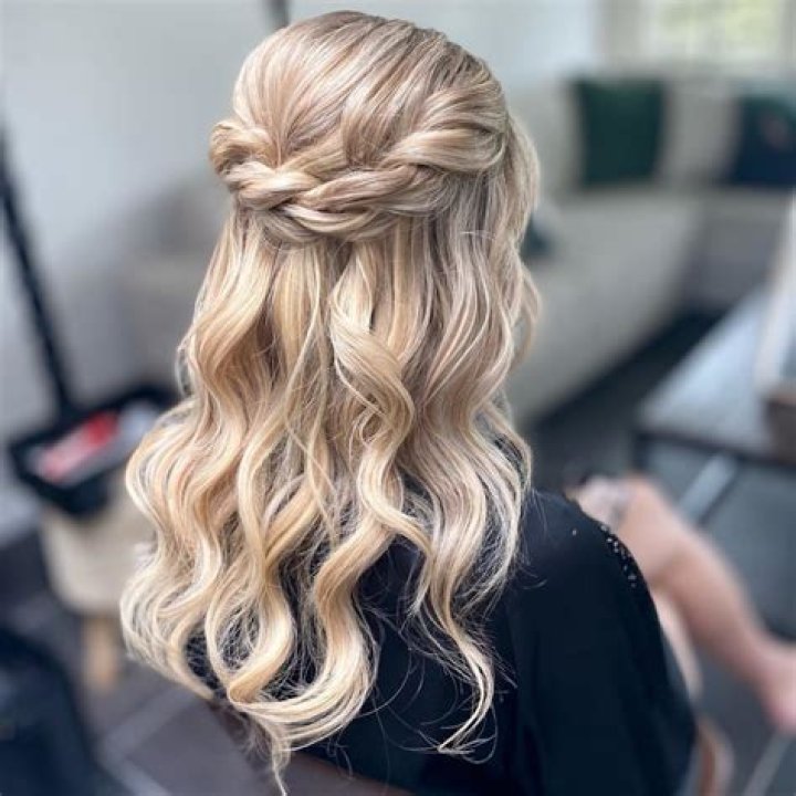 Braided Half Updo: The Ultimate Guide to Mastering This Elegant Hairstyle