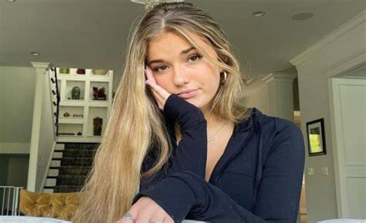 Breckie Hill OnlyFans: The Rising Star of Adult Content Creation