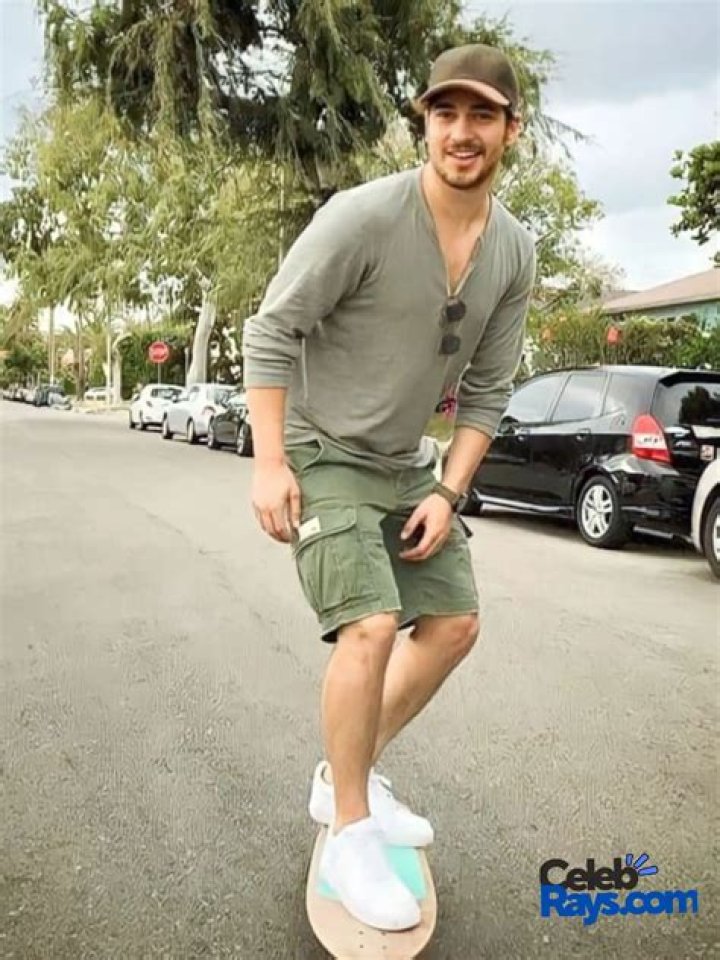 Cagatay Ulusoy Net Worth: A Deep Dive into the Turkish Star&rsquo;s Wealth