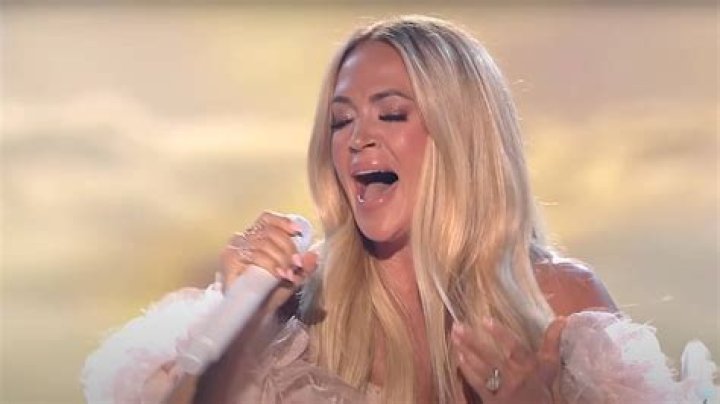 Carrie Underwood's Soul-Stirring Rendition of How Great Thou Art