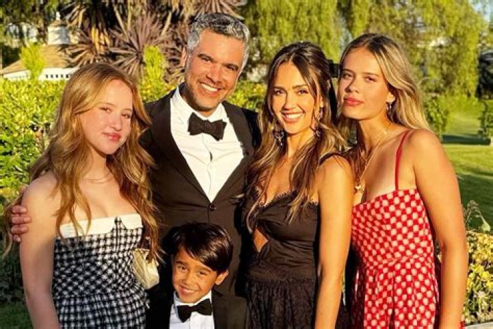 Cash Warren and Jessica Alba's Wedding: A Celebration of Love and Commitment