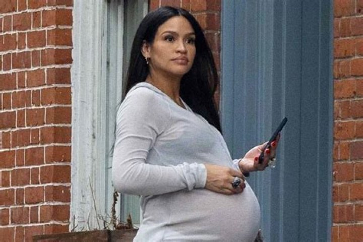Cassie Ventura Pregnant: What You Need to Know