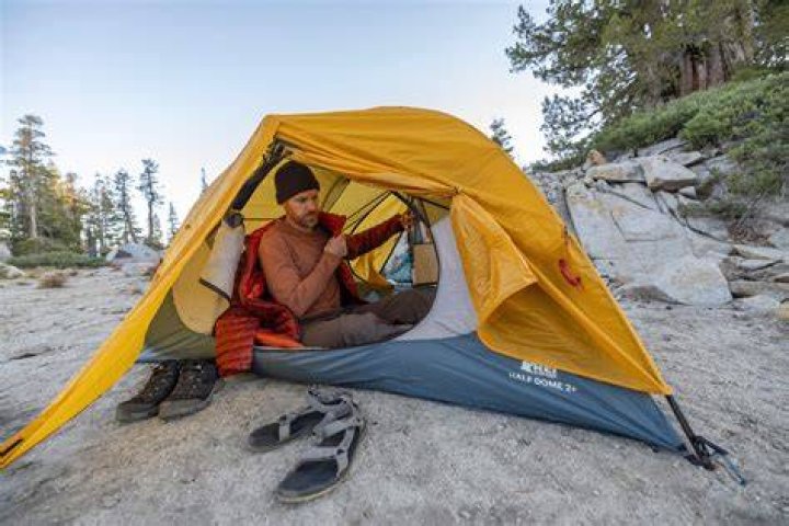 Choosing the Best 2 Person Tent for Your Outdoor Adventures