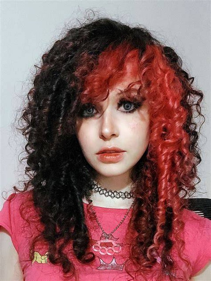 Curly Scene Hair: The Ultimate Guide to Achieving the Perfect Look