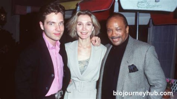 Cynthia Rhodes: A Journey Through Her Life and Career