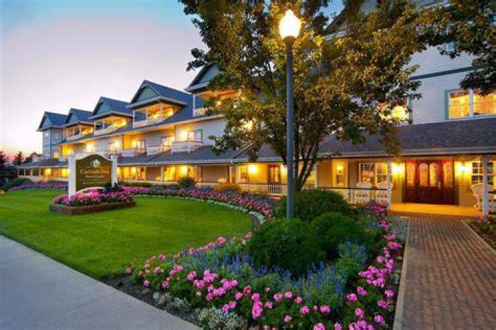 Discover the Charm of Carlisle Inn Walnut Creek