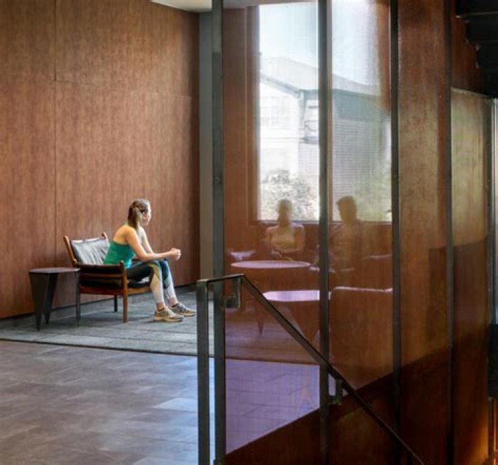 Discovering Equinox Austin: A Sanctuary for Fitness Enthusiasts