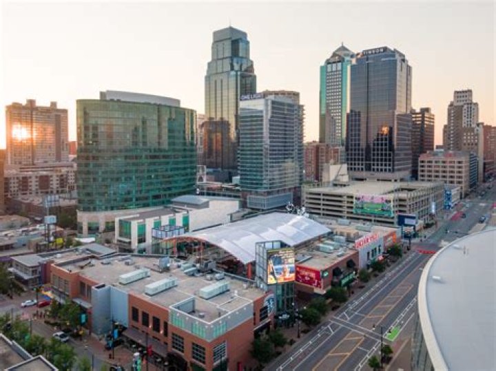 Discovering Mac's Downtown: A Gem in the Heart of the City