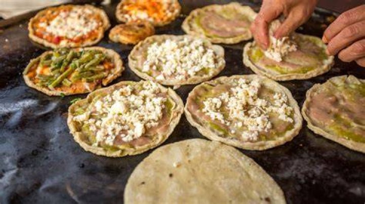 Discovering Picaditas Mexicanas: A Culinary Delight