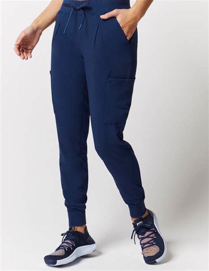 Discovering the Allure of Jaanu Scrubs: Comfort Meets Style