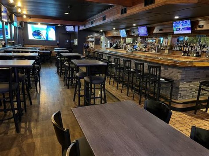 Discovering the Charm of Stella's Black Dog Tavern in Plymouth, MI