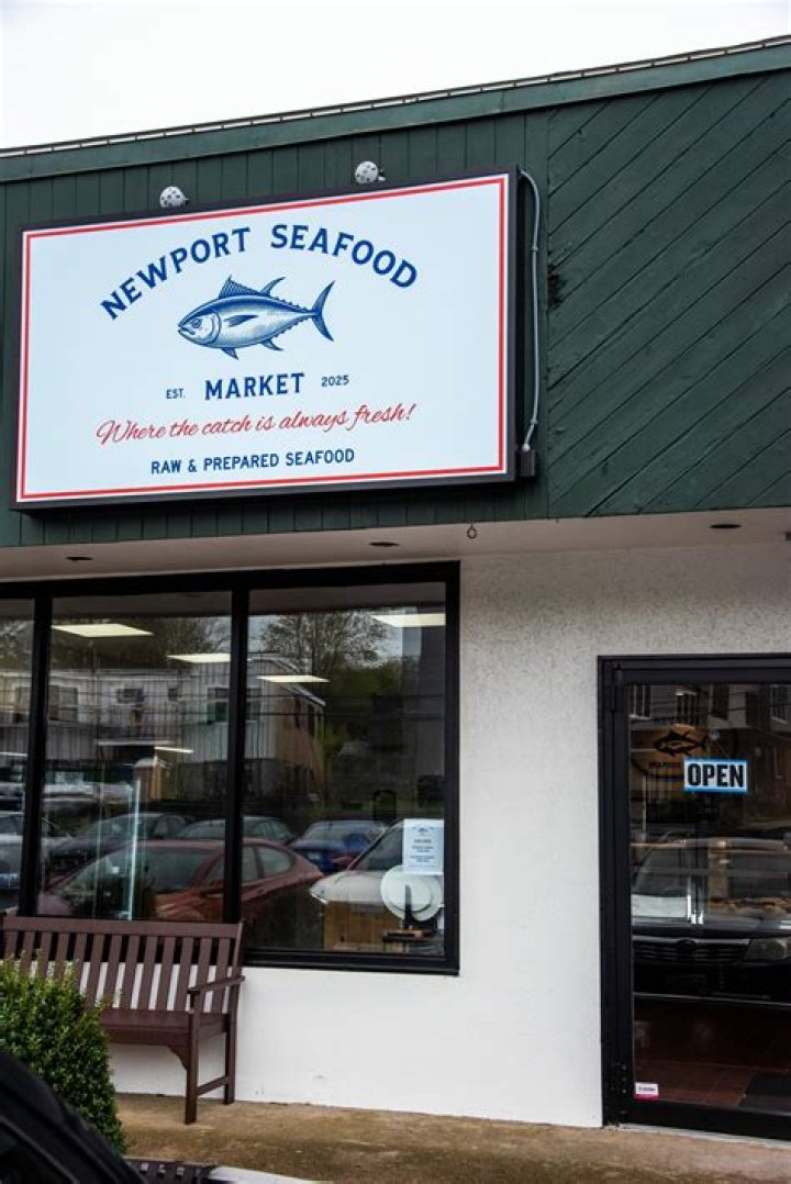 Discovering the Delights of Newport Seafood