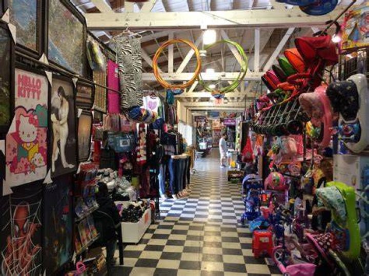Discovering the Excitement of Indoor Swap Meets