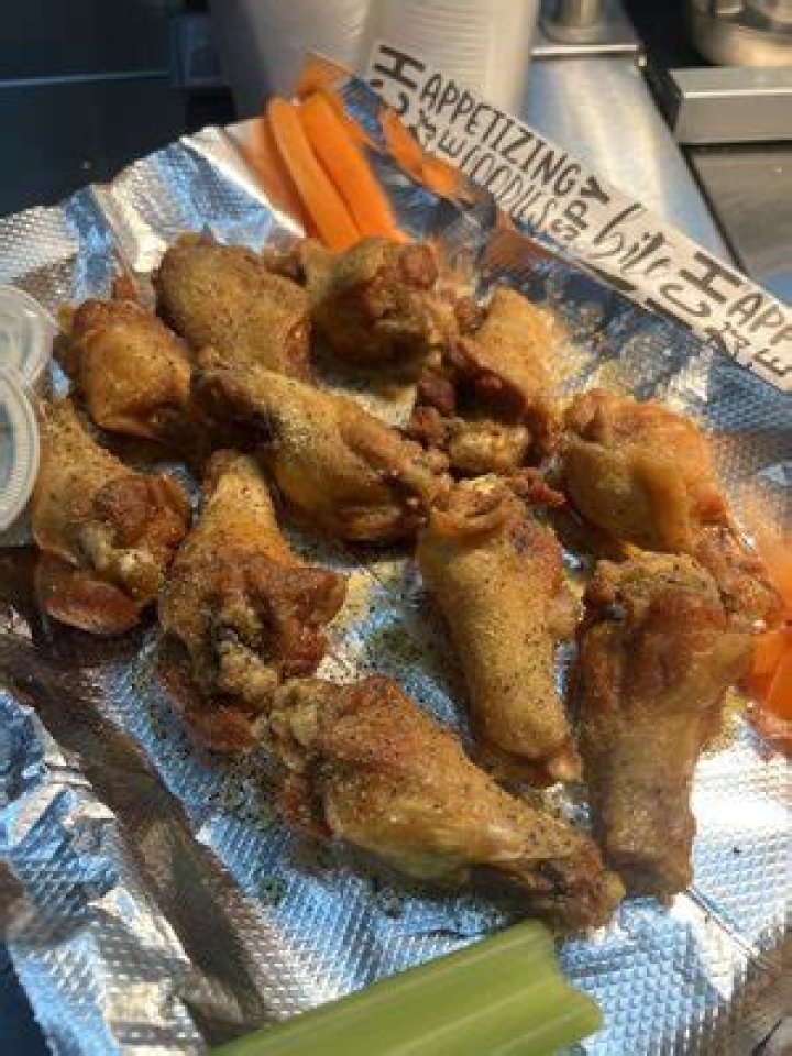 Discovering the Flavors of Birdies Wings Acworth: A Culinary Adventure