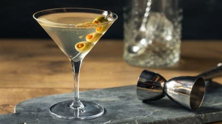 Discovering the Timeless Martini: A Classic Cocktail