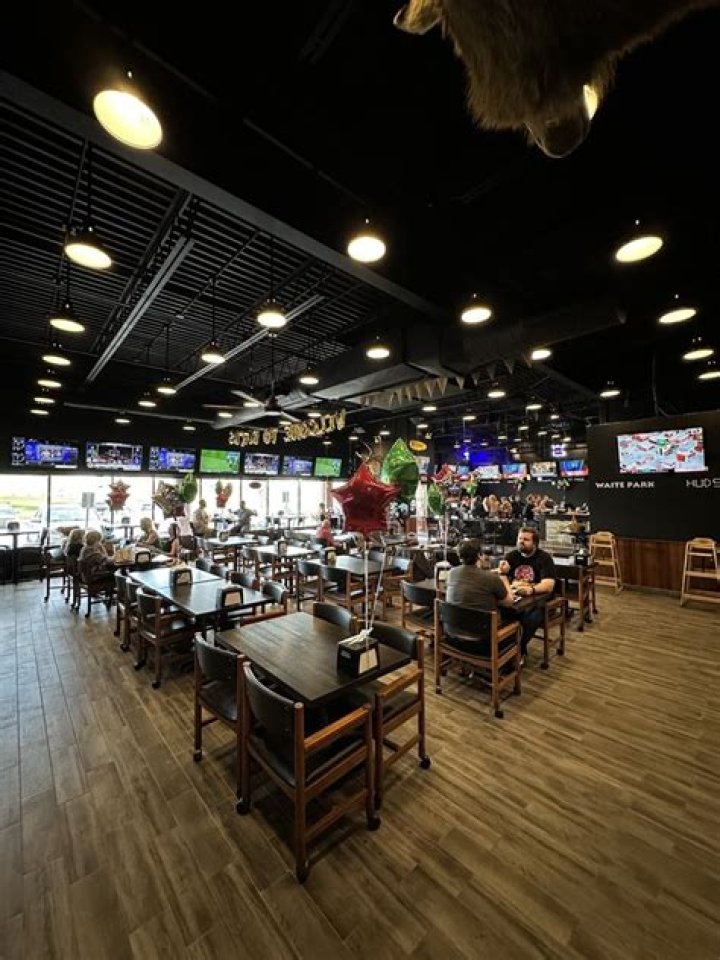 Discovering the Ultimate Experience at Racks Sports Bar & Grill