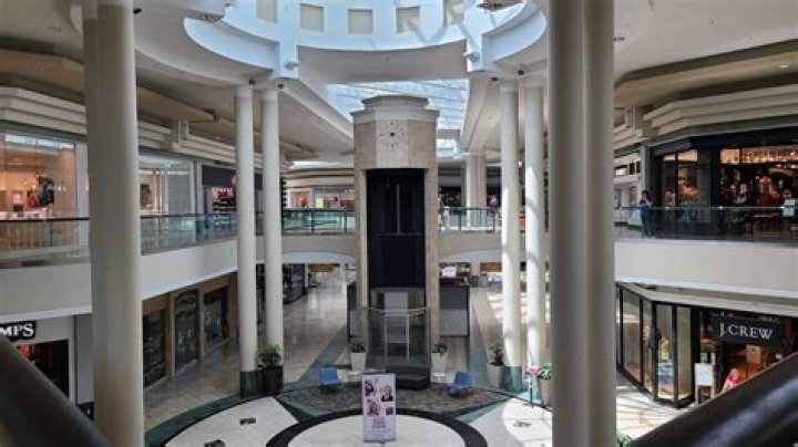 Discovering the Wonders of Woodland Hills Mall