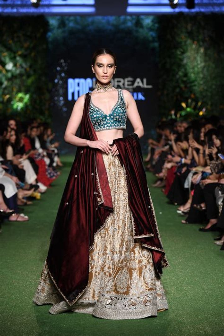 Discovering the World of Sania Maskatiya: A Journey Through Fashion and Culture
