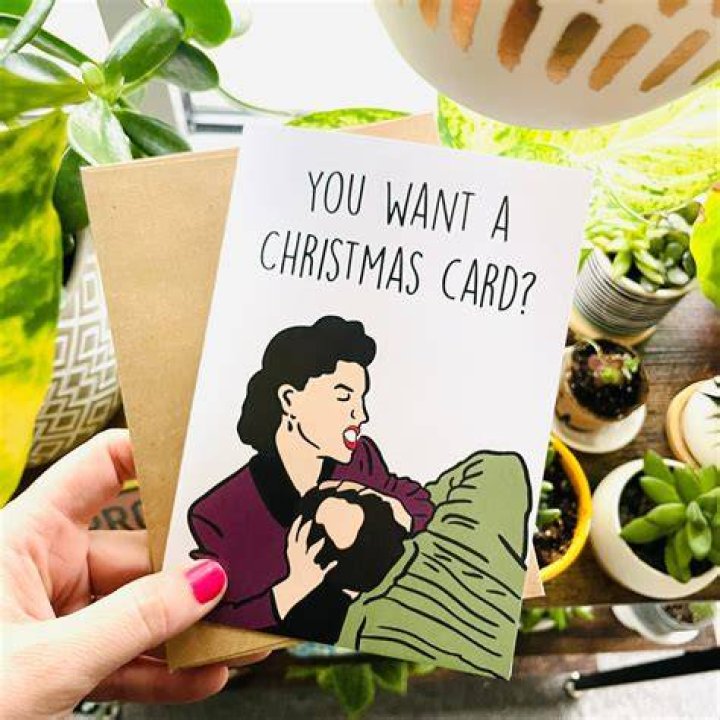 Elaine Benes Christmas Card: A Look into the Iconic Seinfeld Moment