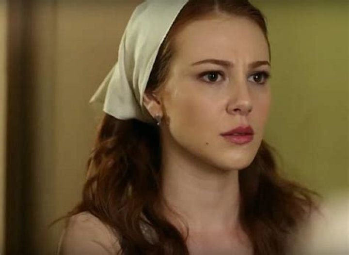 Elçin Sangu Instagram: The Rising Star of Turkish Television