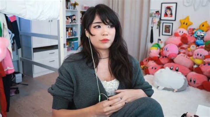 Emiru: The Rising Star of Gaming and Streaming