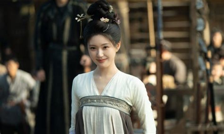 Everything About Zhao Lusi: From Age to Stardom