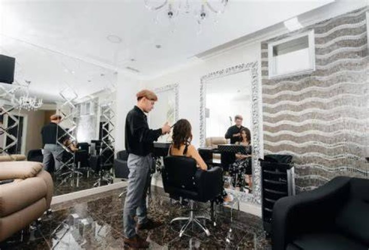 Experience Luxury and Style at Deora Hair Salon and Spa Brampton