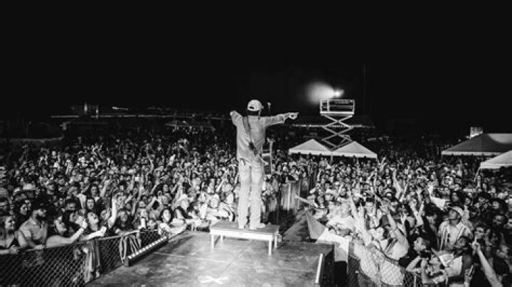 Experience the Magic of the Casey Donahew Band Concert
