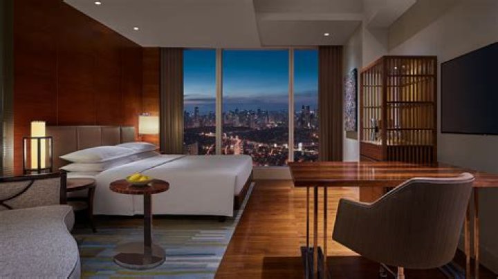 Experience Unparalleled Luxury at Grand Hyatt Manila