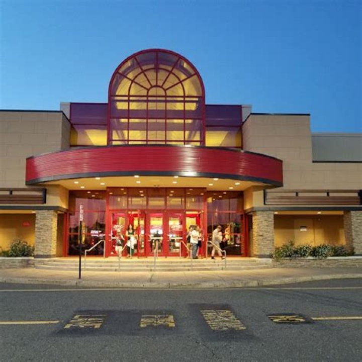Exploring AMC Brick Plaza 10: Your Ultimate Guide to the Premier Movie Theater Experience