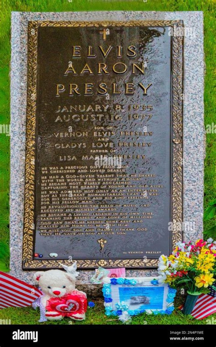 Exploring Elvis Presley’s Grave: A Journey to the King’s Final Resting Place