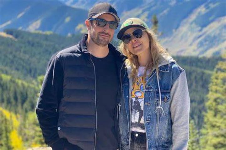 Exploring Jason Biggs Wife Net Worth: Everything You Need to Know