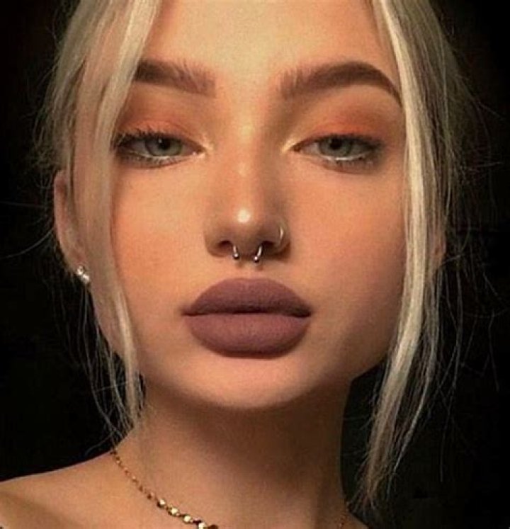 Exploring the Allure of Septum and Nostril Piercing