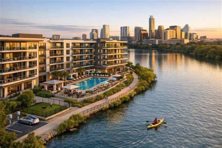 Exploring the Charm of AMLI South Lake Union: A Comprehensive Guide