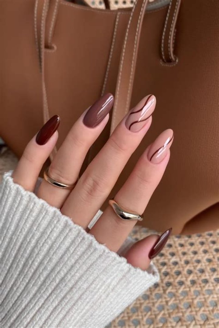Exploring the Elegance of Café with Beige Nails: A Comprehensive Guide