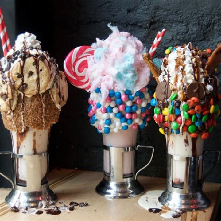 Exploring the Exciting World of Black Tap New York