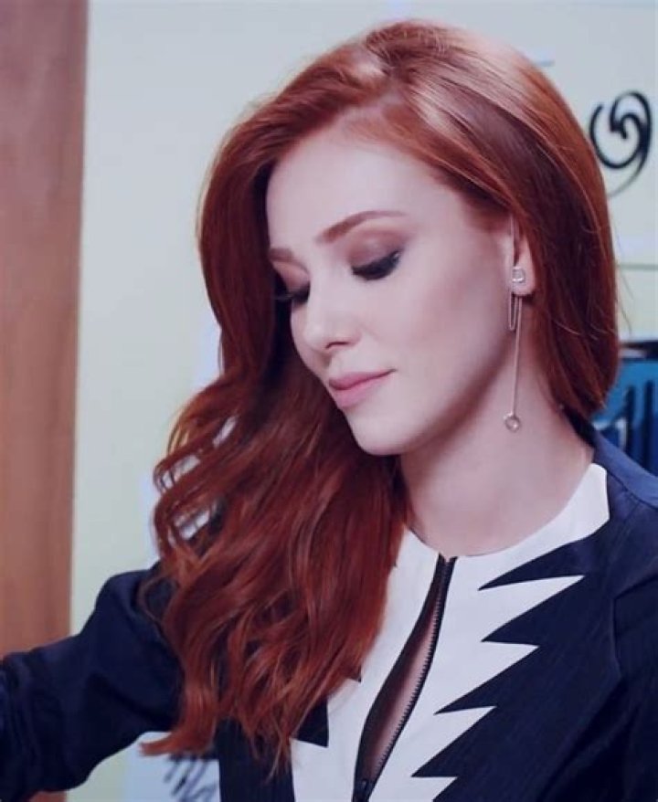 Exploring the Life and Career of the Turkish Actress with Red Hair