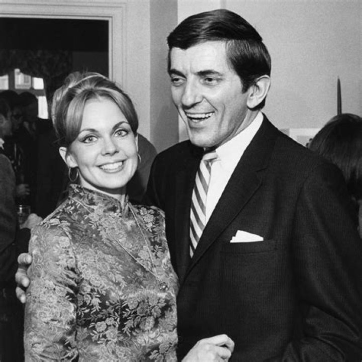 Exploring the Life of Jonathan Frid and His Wife: A Deep Dive into Their Relationship
