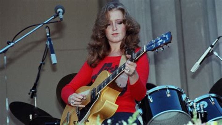 Exploring the Personal Life of Bonnie Raitt: A Deep Dive into Her Relationships and Career