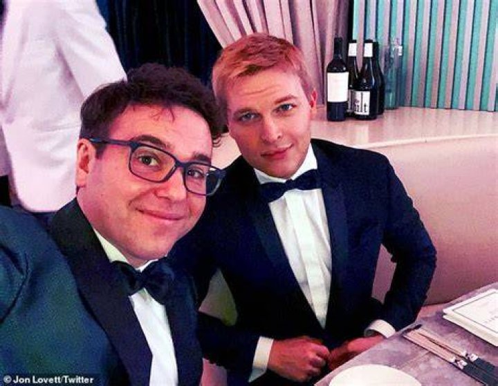 Exploring the Relationship of Jon Lovett: Who is His Boyfriend?