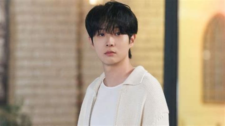 Exploring the Talented Career of Actor Choi Woo Shik