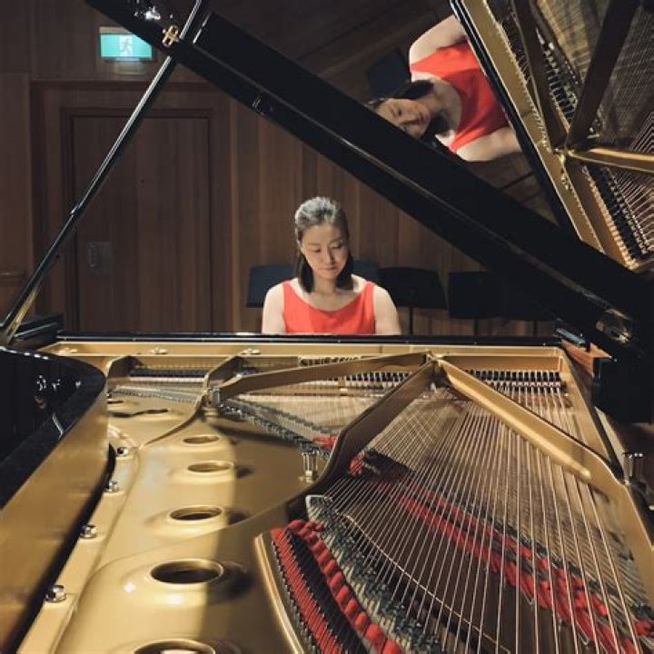 Exploring the World of Classical Pianist Salaries: Insights from Reddit